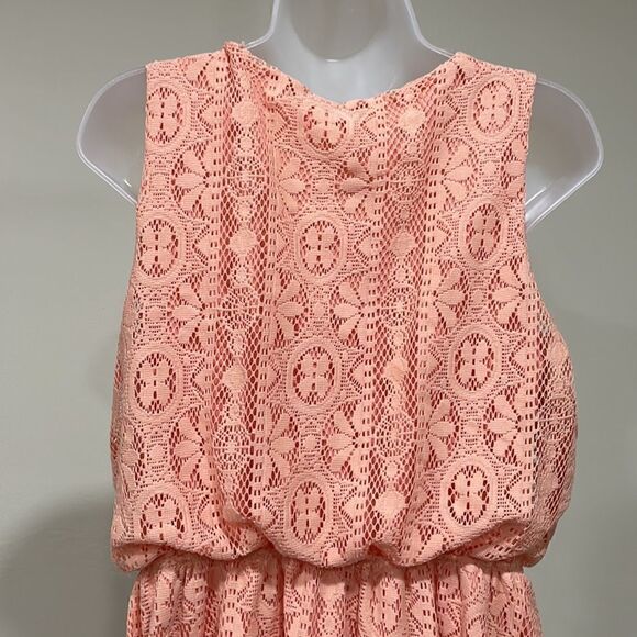 Ya Los Angeles peach lace overlay dress. Size L. 12/14. - Picture 5 of 9